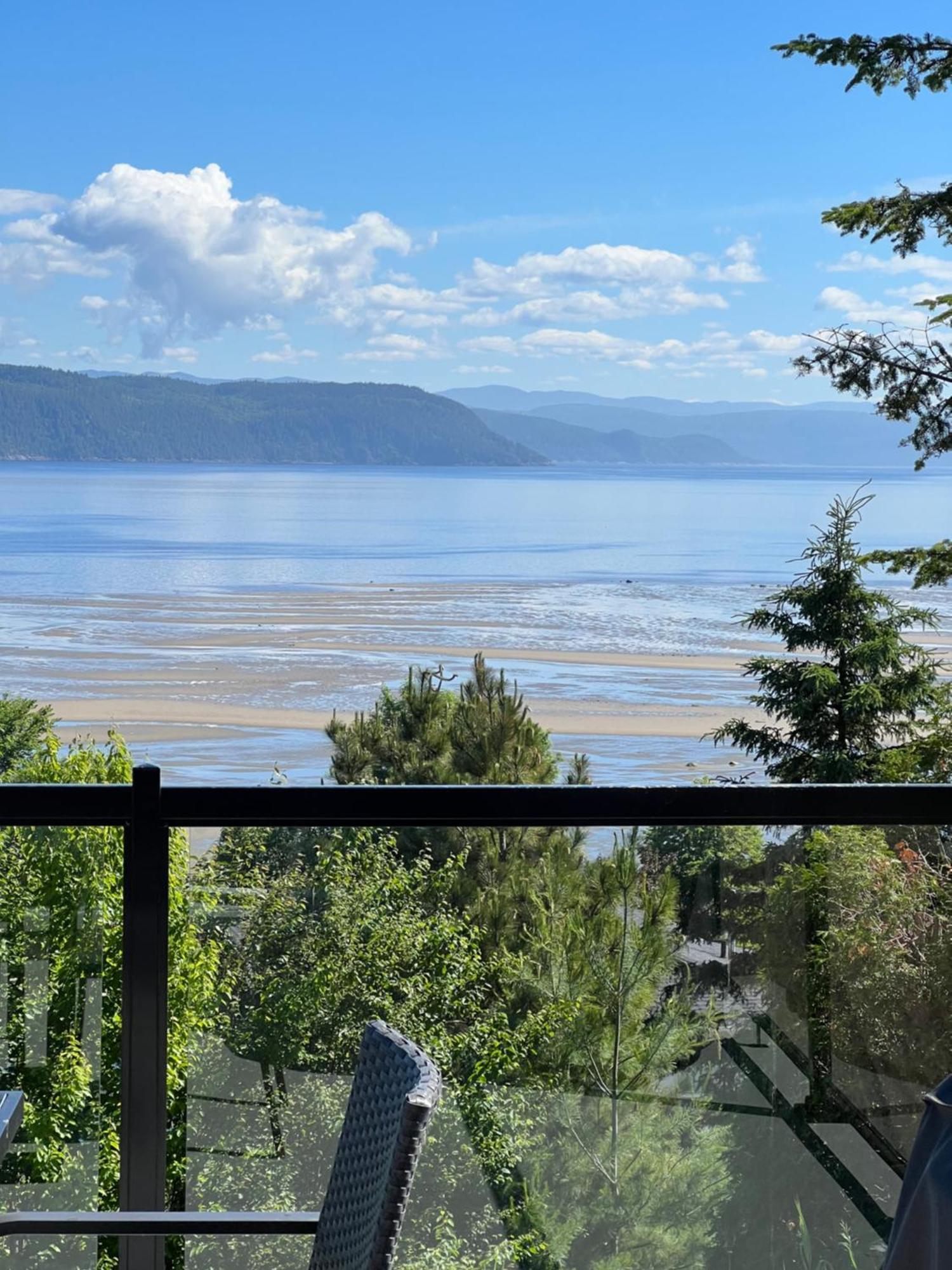 Chicoutimi Magical Loft : Breathtaking View & Cozy Fireplace מראה חיצוני תמונה